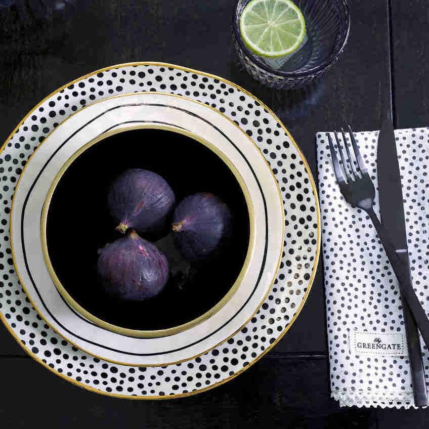 Тарілка обідня GreenGate Dot 26 см Black (5707463284422) - фото 2 Тарілка обідня GreenGate Dot 26 см Black (5707463284422) - фото 2