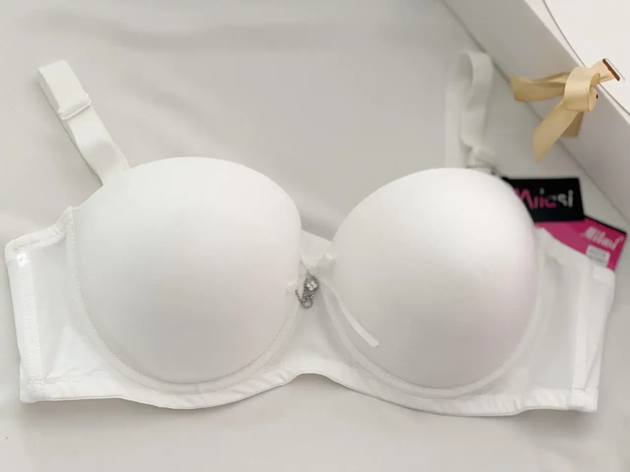 Бюстгальтер Milasi Анжелика на косточках из Push-Up 95D Белый (3073)