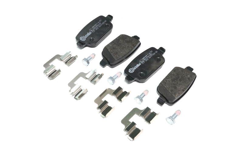 Гальмівні колодки дискові BREMBO Ford Kuga задні (P24075)