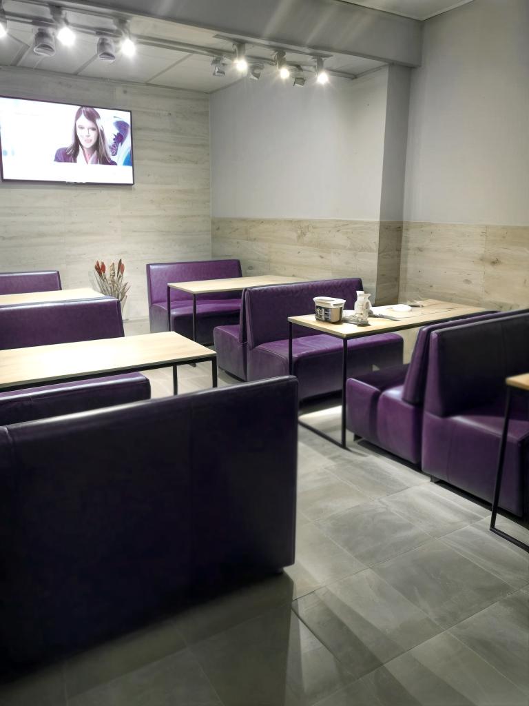 Диван для кафе Tobi Sho Прайм с высокой спинкой без подлокотников 1000x630x850 мм кожзам Фиолетовый (2216) - фото 4 Диван для кафе Tobi Sho Прайм с высокой спинкой без подлокотников 1000x630x850 мм кожзам Фиолетовый (2216) - фото 4