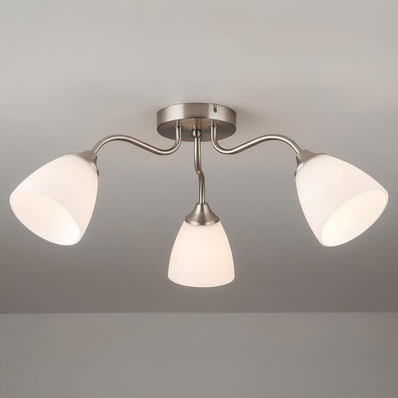 Люстра Valeso на три плафона с матовой поверхностью под лампы Е27 Никель (N6631/3)