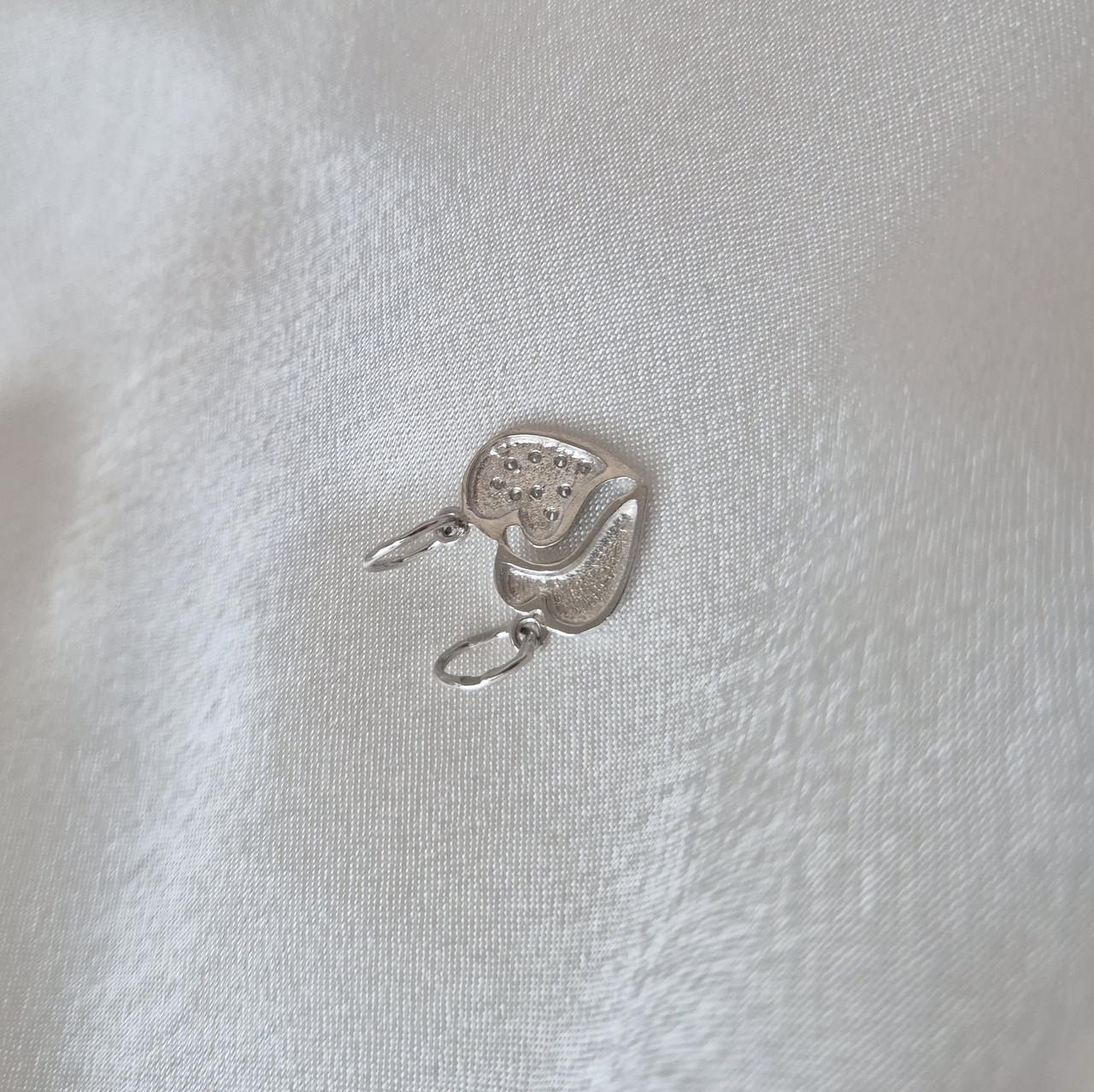 Підвіска парна серце в білих каменях срібло 925 проби родоване 1,90 г (3089r) - фото 2 Підвіска парна серце в білих каменях срібло 925 проби родоване 1,90 г (3089r) - фото 2