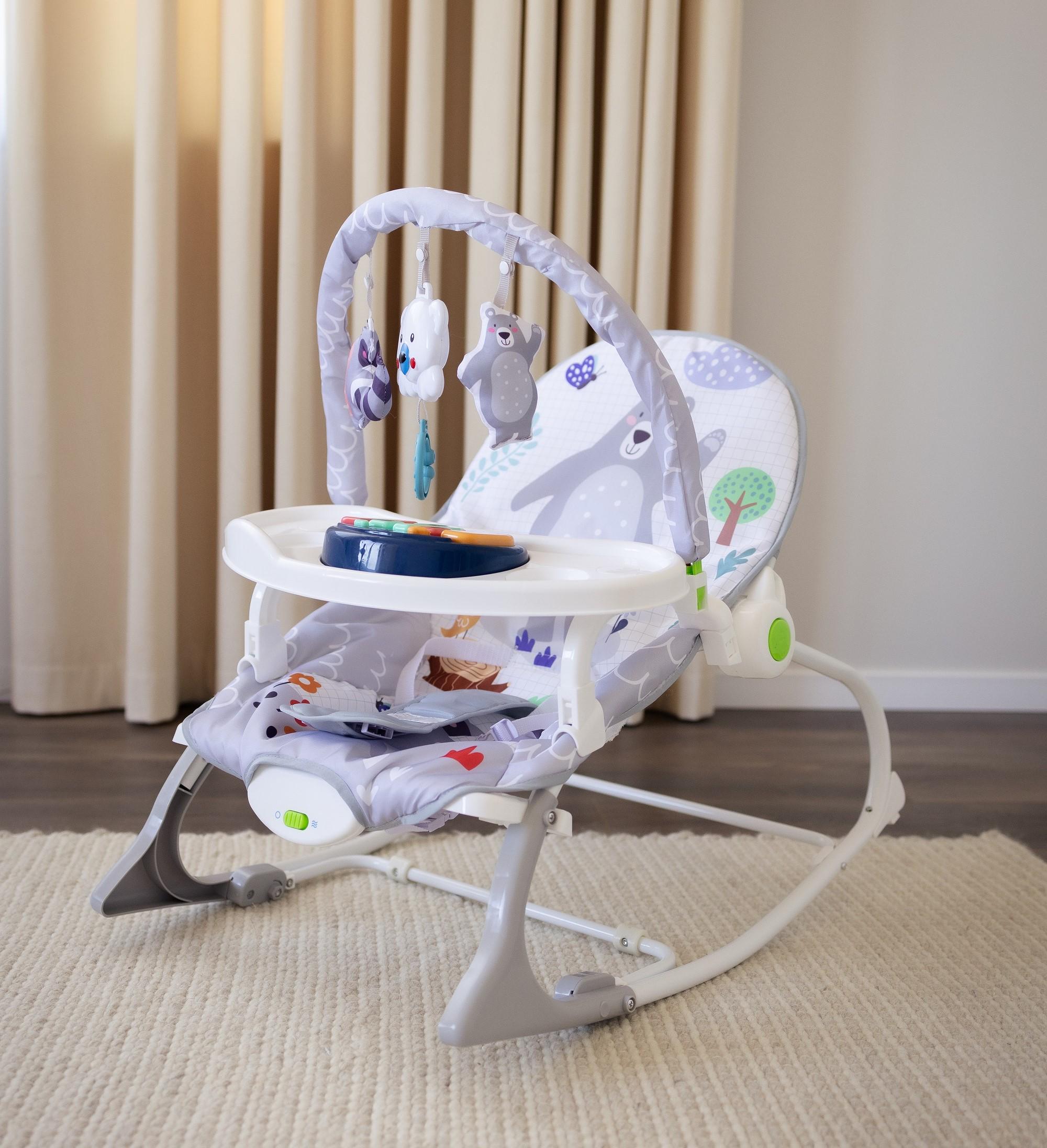 Шезлонг детский укачивающий центр с пианино и дугой для новорожденных детей Серый (29437228)