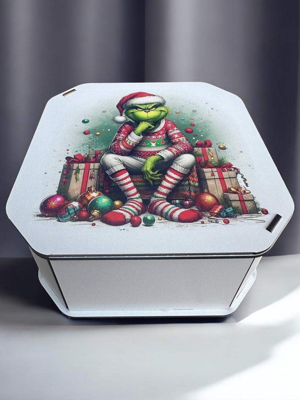 Подарочная коробка Новогодняя №4 ХДФ 19x19x10 см (2414160047)