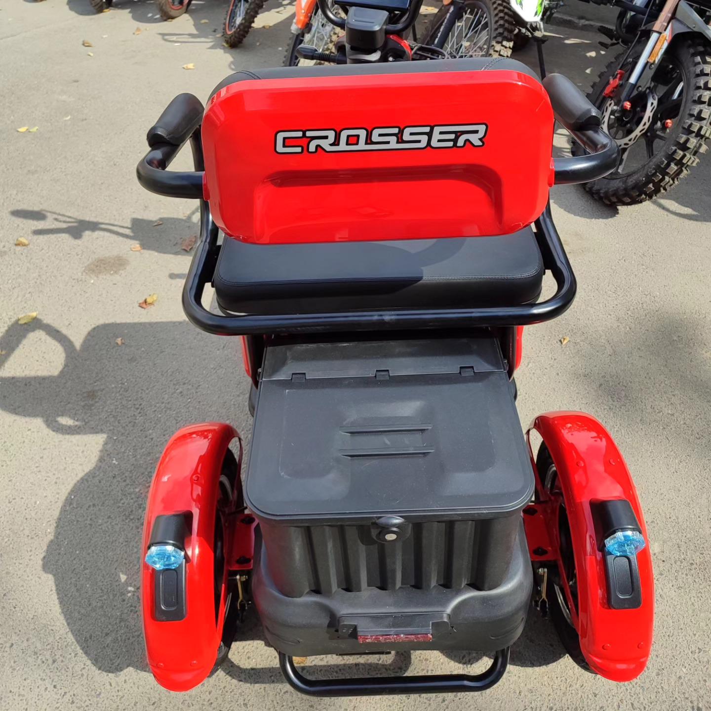 Электроскутер трехколесный Crosser TR1 750W/72V/20Ah Красный - фото 3