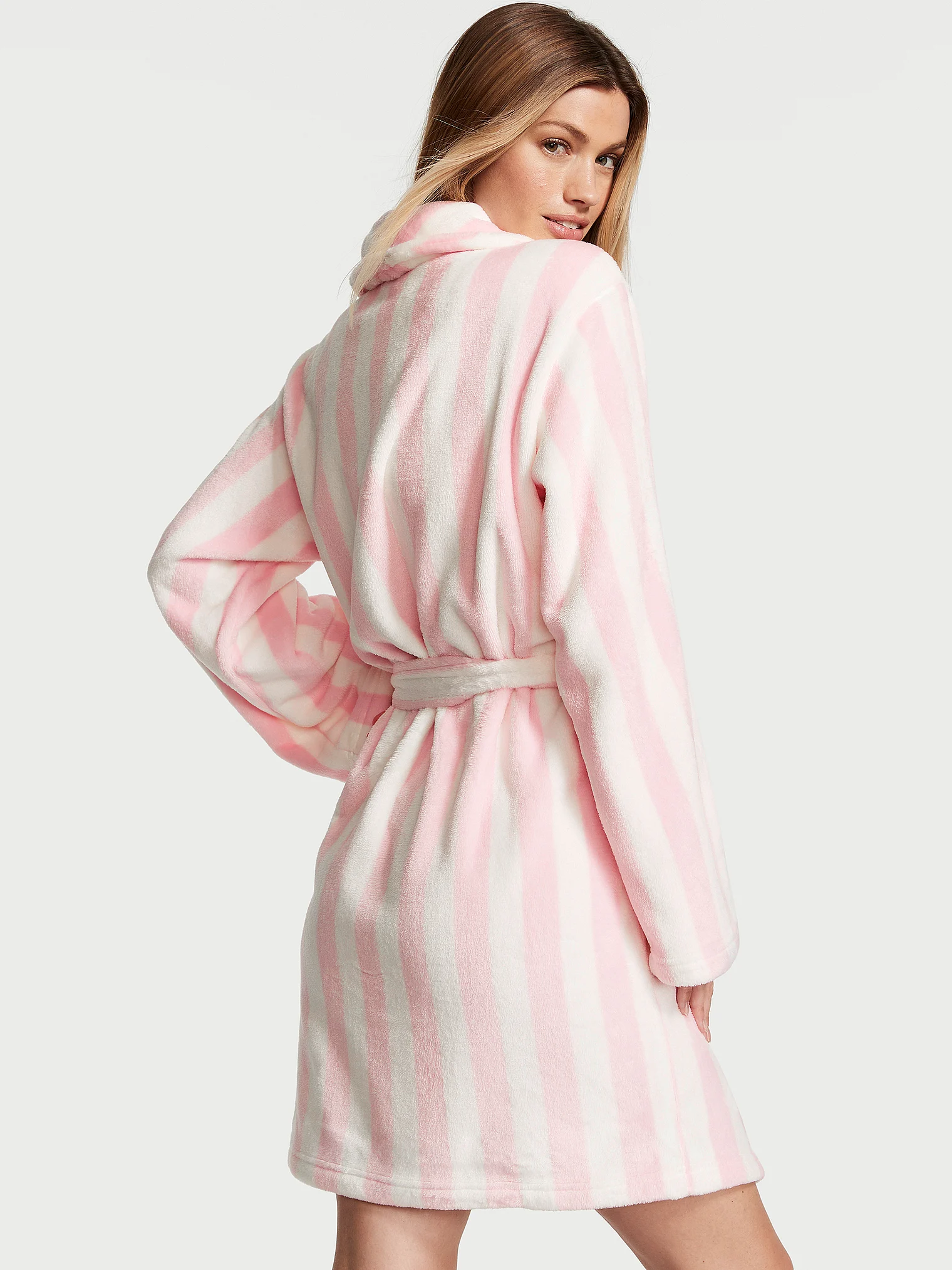 Халат жіночий Victoria's Secret Short Cozy Robe плюшевий в рожеву смужку M/L Білий (18244320) - фото 2