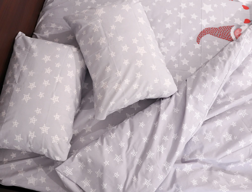 Комплект постельного белья Gold из бязи двуспальный евро 200х220 cм (40835) - фото 4 Комплект постельного белья Gold из бязи двуспальный евро 200х220 cм (40835) - фото 4