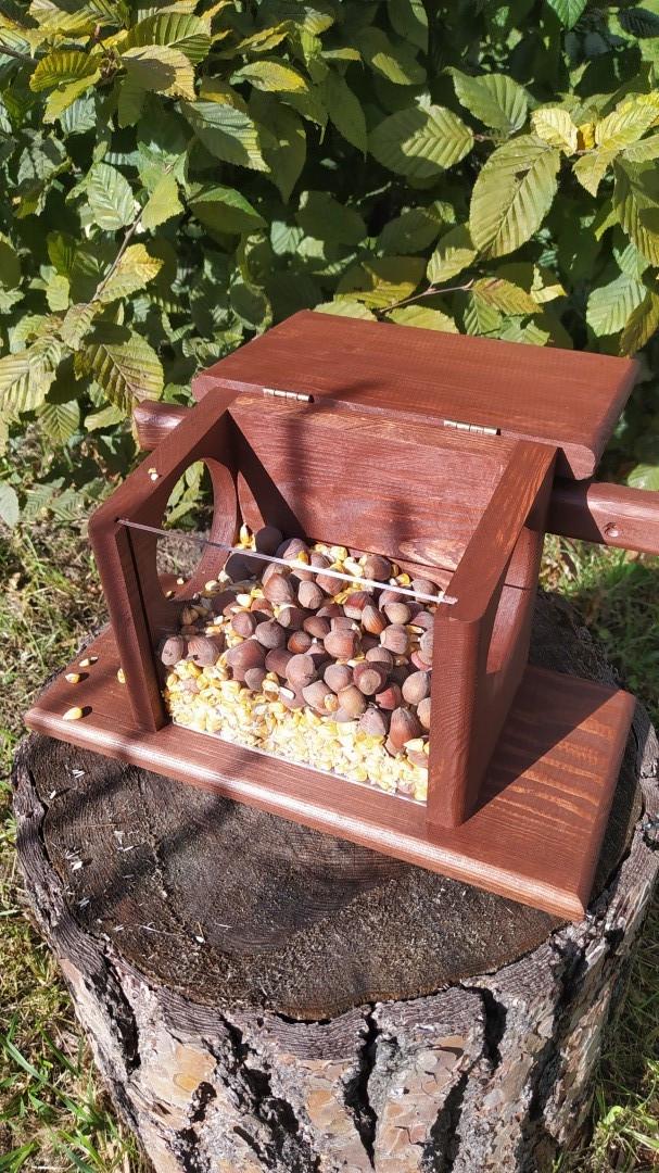 Кормушка для белок Отель из дерева 35х20х16 см Красный - фото 3 Кормушка для белок Отель из дерева 35х20х16 см Красный - фото 3