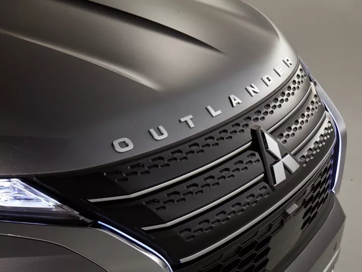 Эмблема на капот MZ553023EX-S Mitsubishi Outlander 4 2022-2025 Хром (27455809) - фото 4 Эмблема на капот MZ553023EX-S Mitsubishi Outlander 4 2022-2025 Хром (27455809) - фото 4