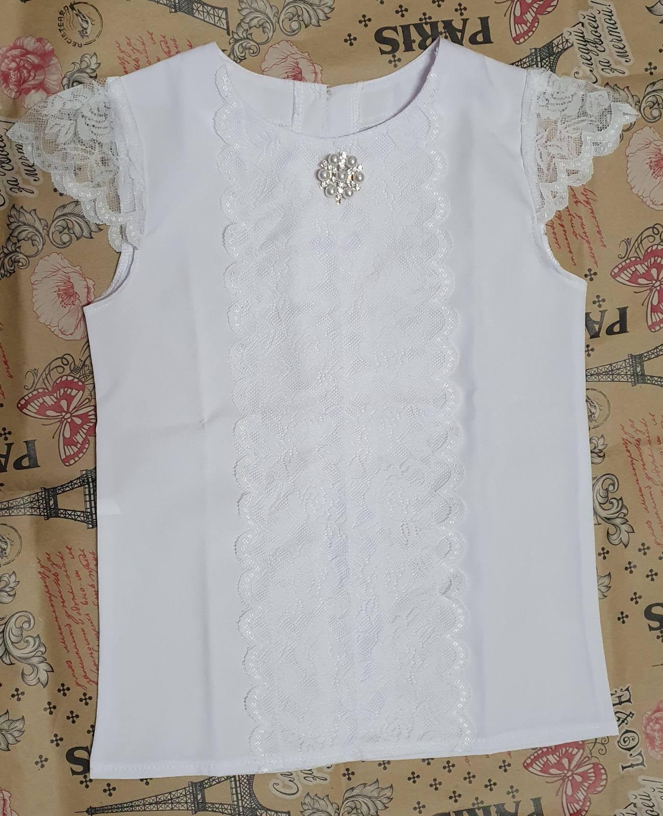 Блуза школьная с украшением и кружевом 140 см Белый (14684859)