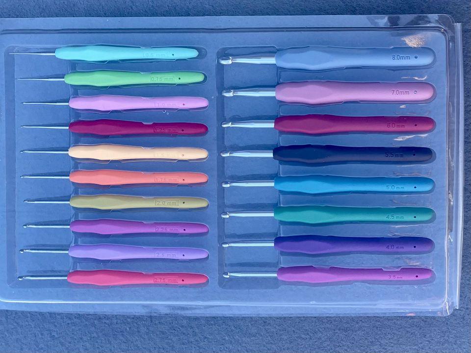 Набор крючков с прорезиненной ручкой (21155)