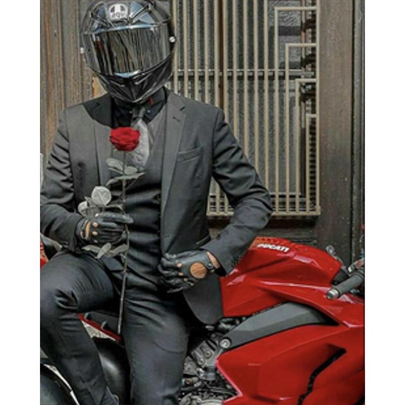 Алмазная мозаика Strateg Любимый на байке 40х50 см (SK85993)