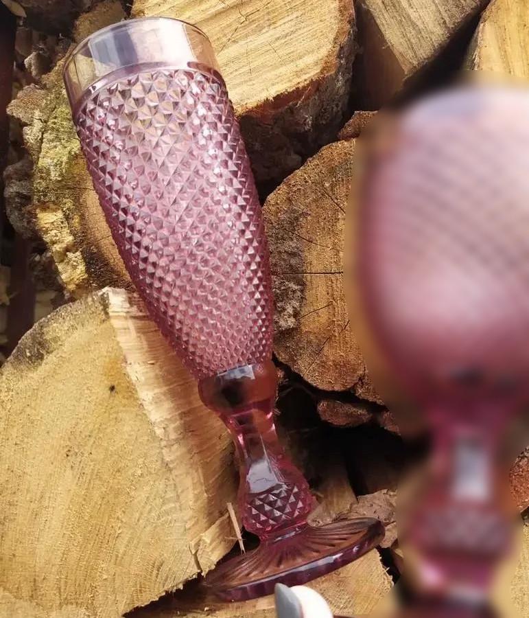 Бокал Амбер для шампанського вінтажний 150 мл Рожевий (21-34215-15-3) - фото 6 Бокал Амбер для шампанського вінтажний 150 мл Рожевий (21-34215-15-3) - фото 6