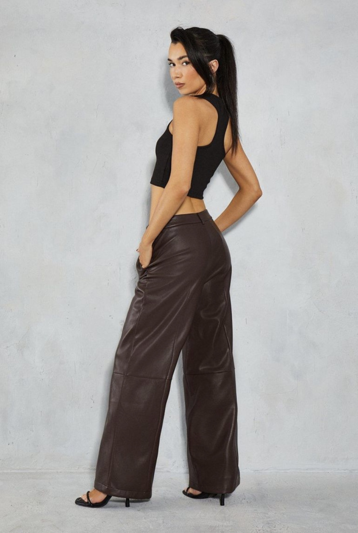 Брюки з екошкіри Misspap утеплені Шоколадний (29439350) - фото 2 Брюки з екошкіри Misspap утеплені Шоколадний (29439350) - фото 2