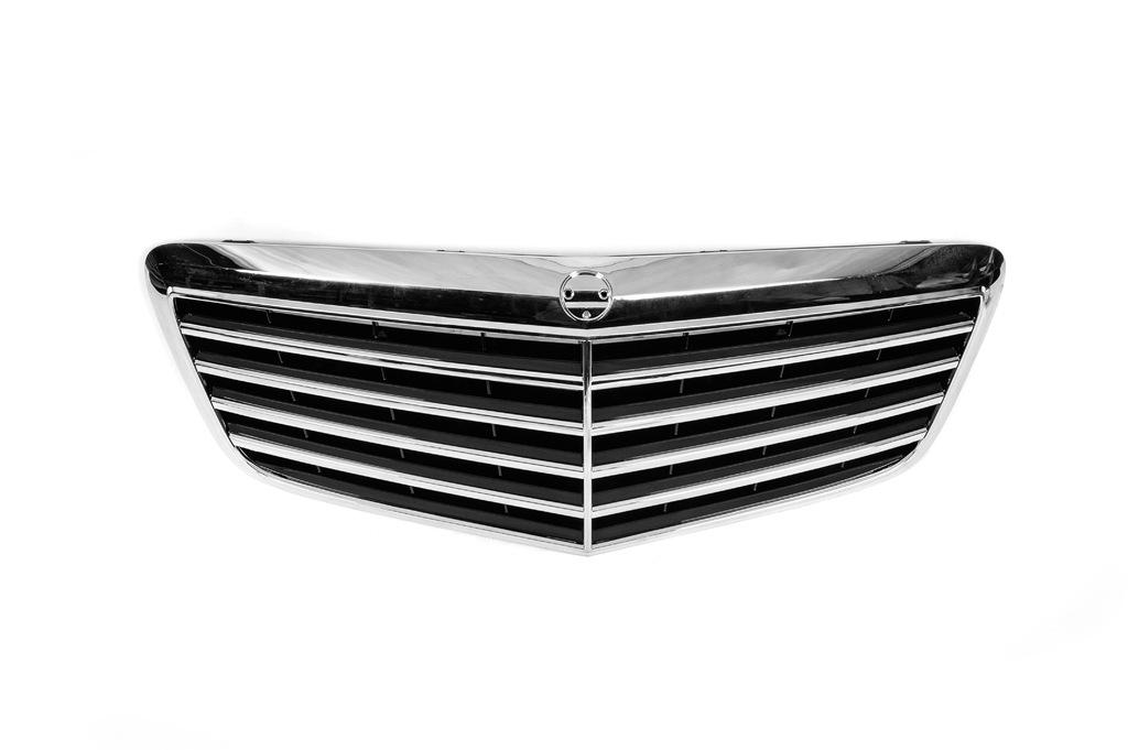 Решетка передняя AMG для Mercedes E-сlass W211 2002-2009 г. (92703)