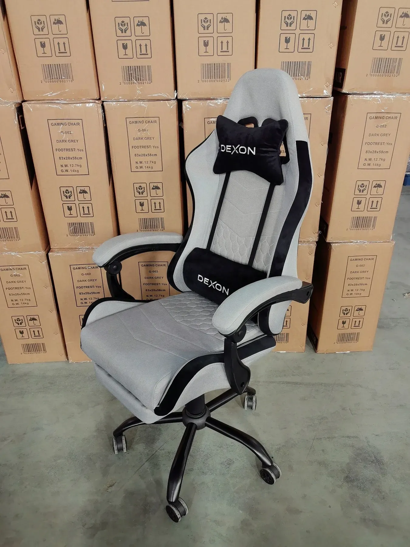 Геймерское кресло DEXON ORION X с подставкой для ног из ткани/подушки велюр Серый (40292) - фото 10 Геймерское кресло DEXON ORION X с подставкой для ног из ткани/подушки велюр Серый (40292) - фото 10