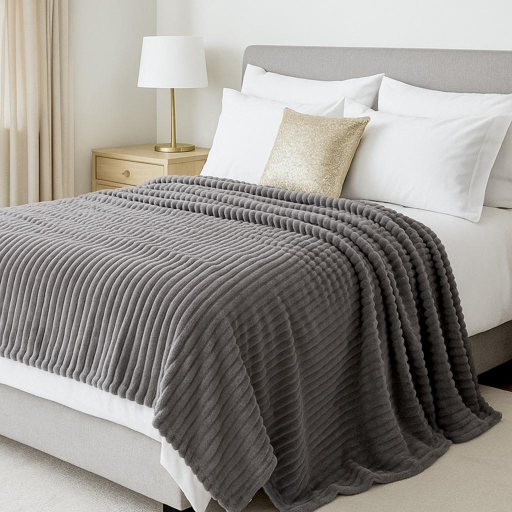 Плед-покрывало шарпей в полоску 2 см 150х200 см Антрацит - фото 1 Плед-покрывало шарпей в полоску 2 см 150х200 см Антрацит - фото 1