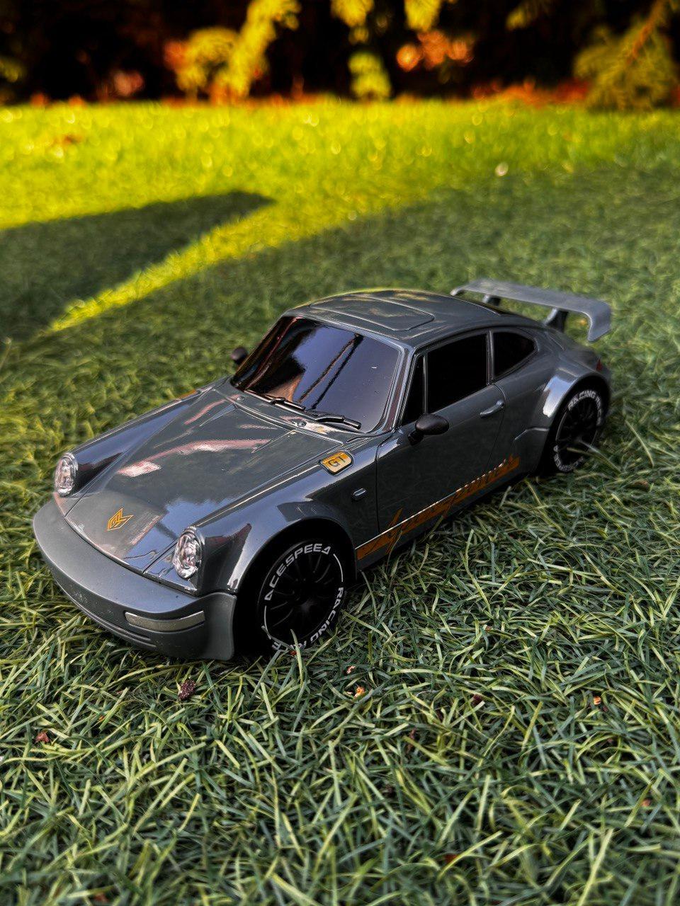 Машинка для дрифту на радіокеруванні повнопривідна Fayee 1:20 із світлодіодним підсвічуванням Grey (vat-vzc-bxm) - фото 7 Машинка для дрифту на радіокеруванні повнопривідна Fayee 1:20 із світлодіодним підсвічуванням Grey (vat-vzc-bxm) - фото 7