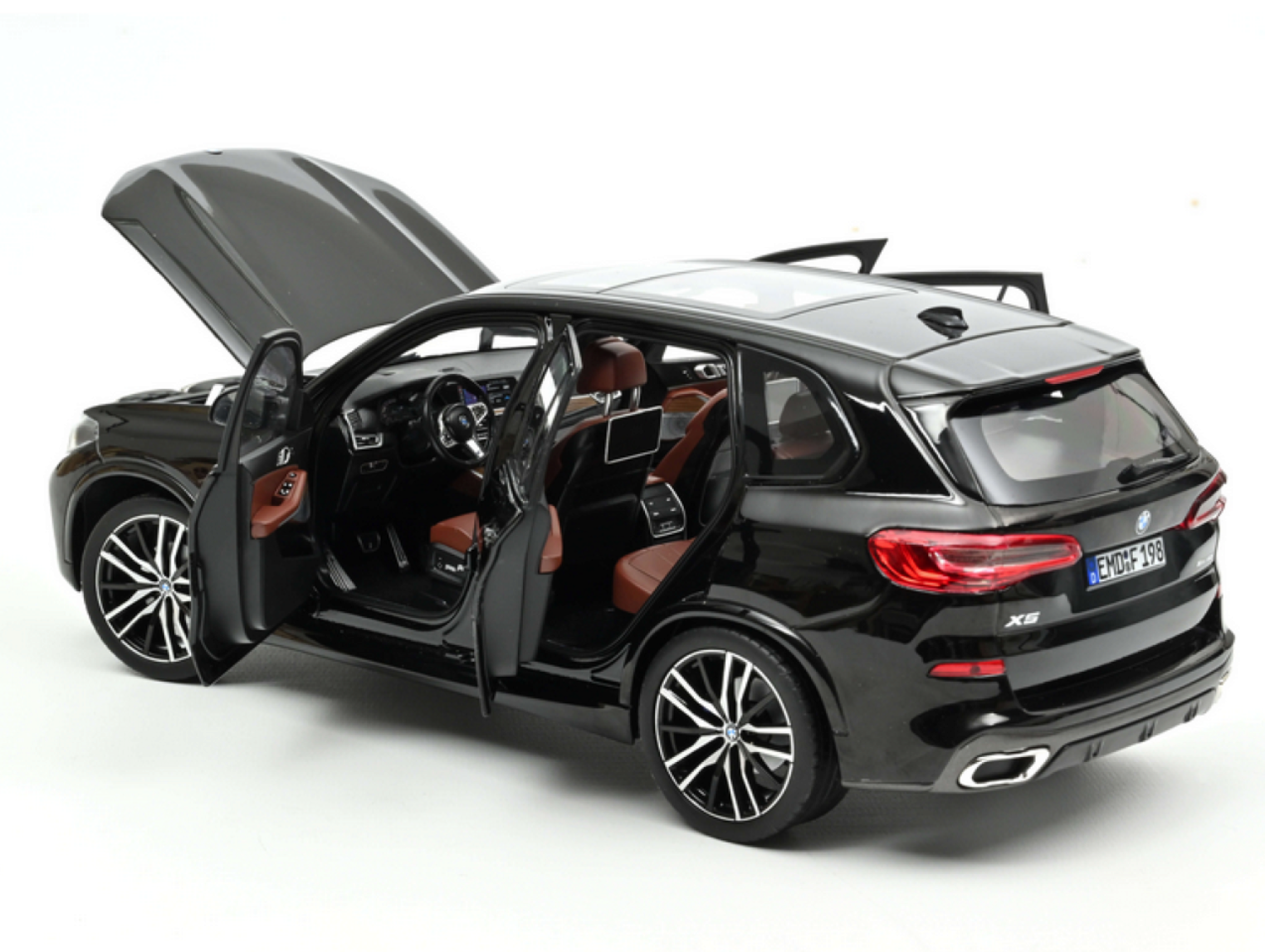 ᐉ Модель автомобиля Norev 1:18 BMW X5 G05 xDrive 40i Black