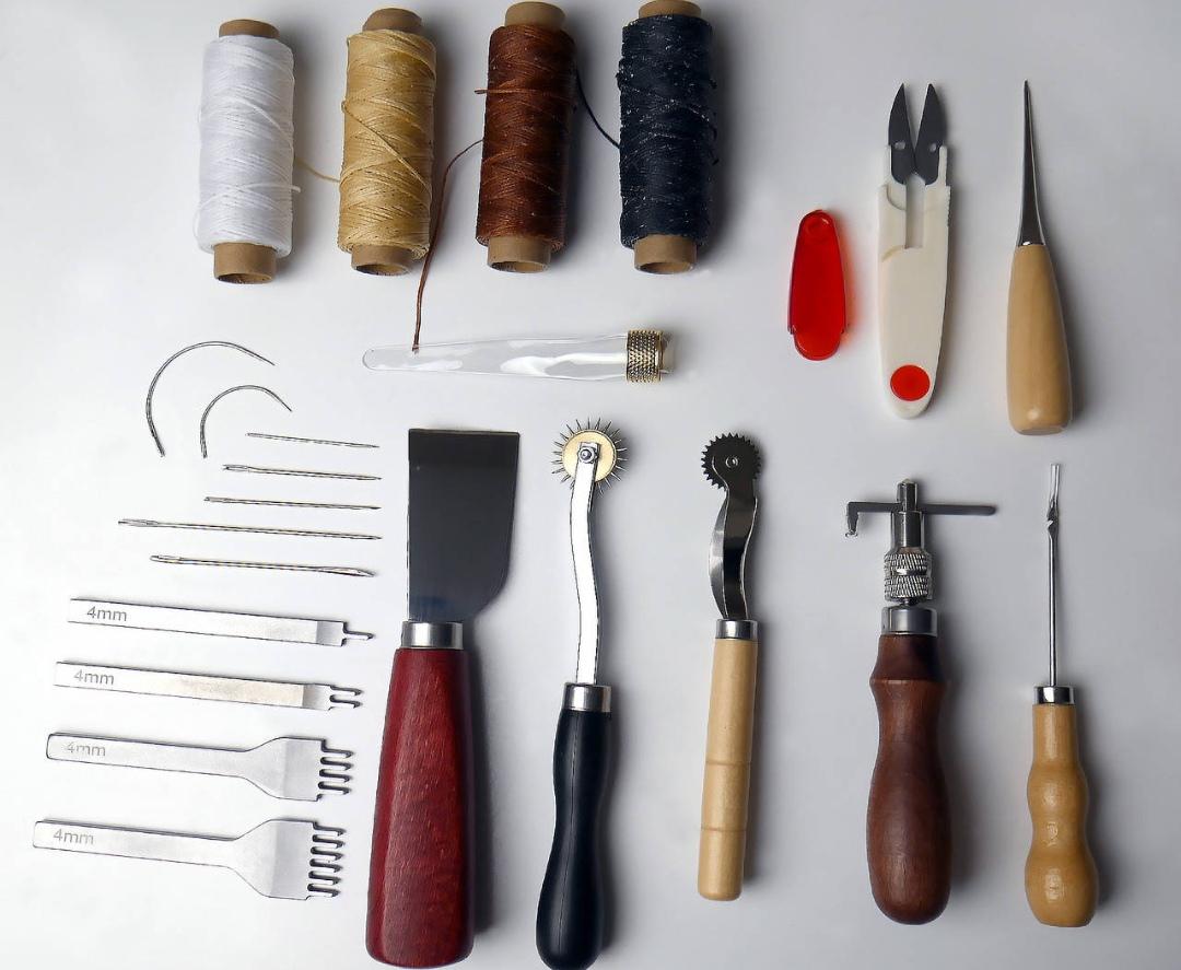Набор инструментов для работы с кожей с нитками и иглами (23) - фото 2