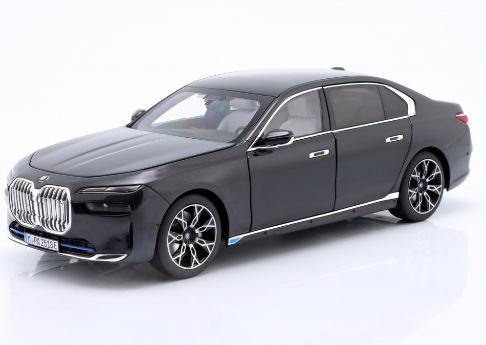 Модель автомобіля 1:18 BMW i7 Limousine G70 Black/Gray (80435A8F295)