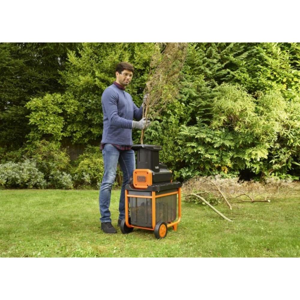 Подрібнювач садовий Black+Decker BEGAS5800 (530365) - фото 8 Подрібнювач садовий Black+Decker BEGAS5800 (530365) - фото 8