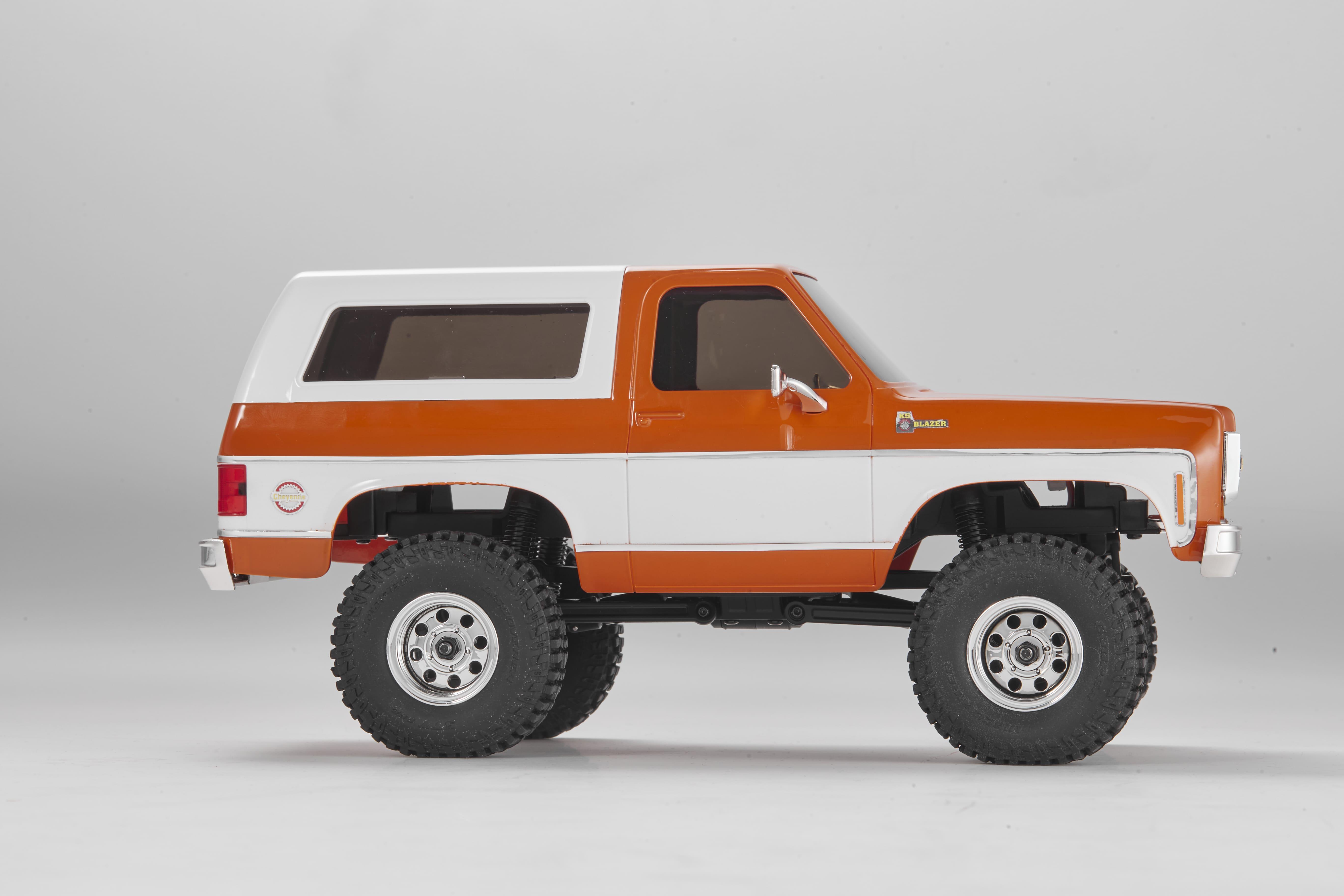 Машинка на радиоуправлении FMS 1:24 FCX24 K5 BLAZE RTR Orange - фото 3 Машинка на радиоуправлении FMS 1:24 FCX24 K5 BLAZE RTR Orange - фото 3