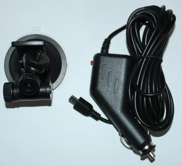 Видеорегистратор 720р в машину с камерами (hd 1080 H1) - фото 2 Видеорегистратор 720р в машину с камерами (hd 1080 H1) - фото 2