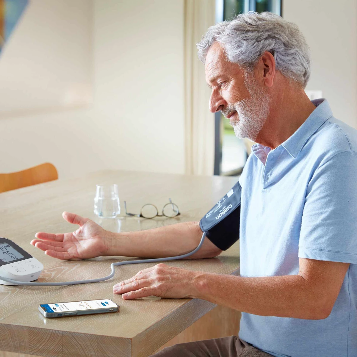 Тонометр автоматический OMRON M4 CONNECT AFib (6130) - фото 4