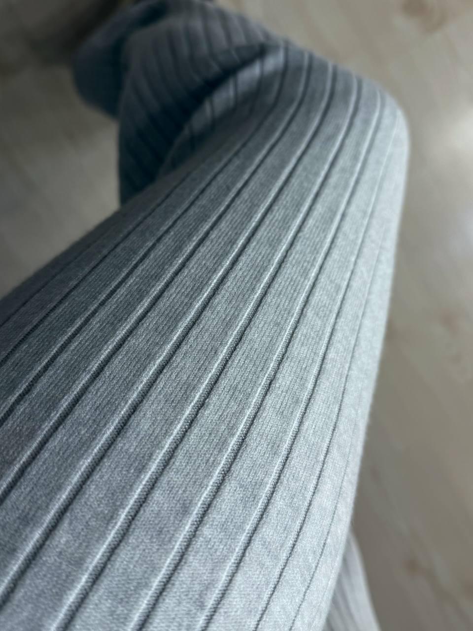 Костюм женский Joy One 376 вязаный в рубчик с кофтой на молнии и брюками палаццо OS Серый (5597) - фото 7 Костюм женский Joy One 376 вязаный в рубчик с кофтой на молнии и брюками палаццо OS Серый (5597) - фото 7