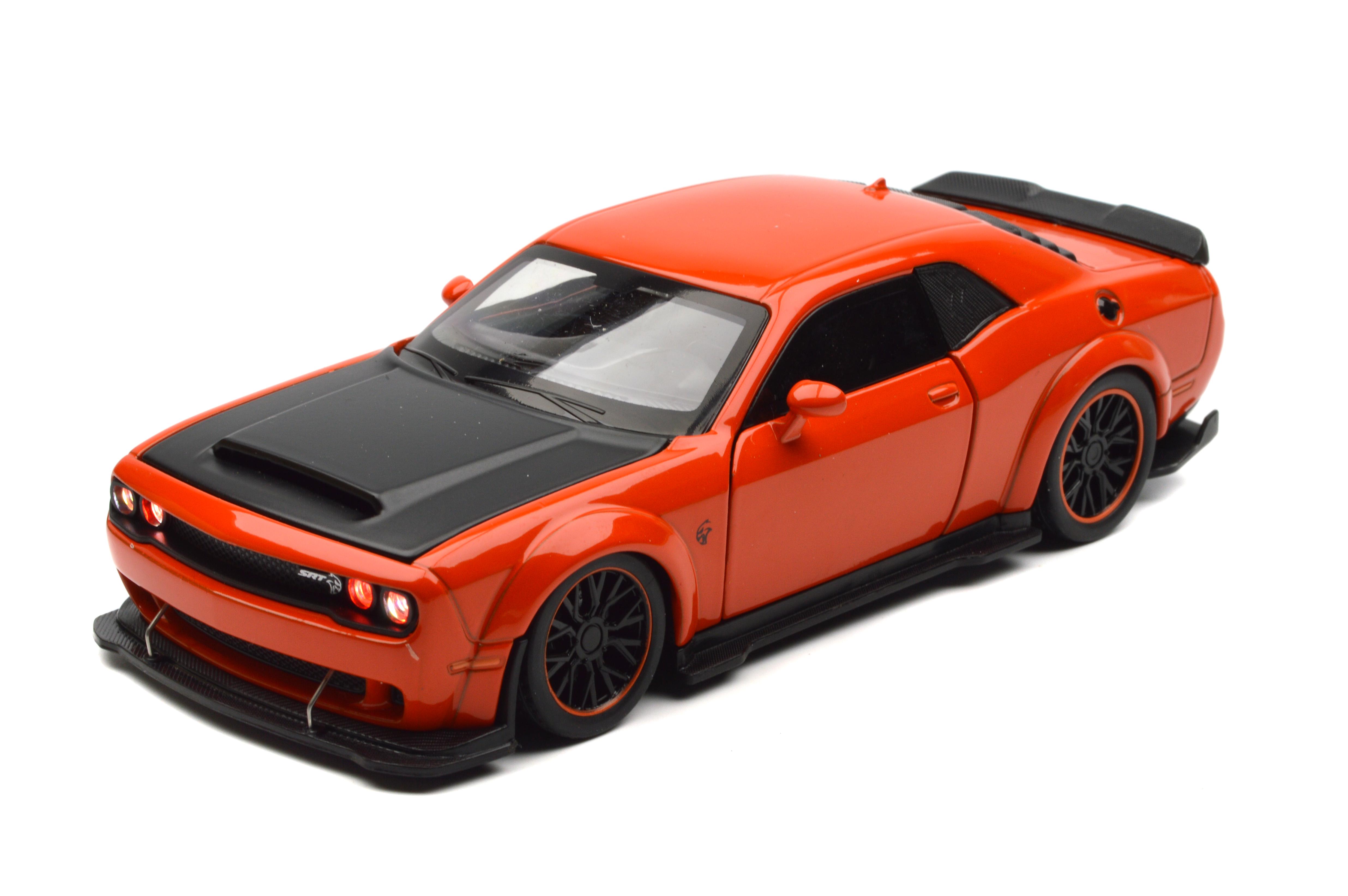 Модель металлическая Dodge Challenger SRT Hellcat (12200O) Модель металлическая Dodge Challenger SRT Hellcat (12200O)