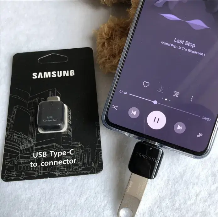 Перехідник Samsung OTG з USB на Type-C Чорний (2904224217) - фото 5 Перехідник Samsung OTG з USB на Type-C Чорний (2904224217) - фото 5