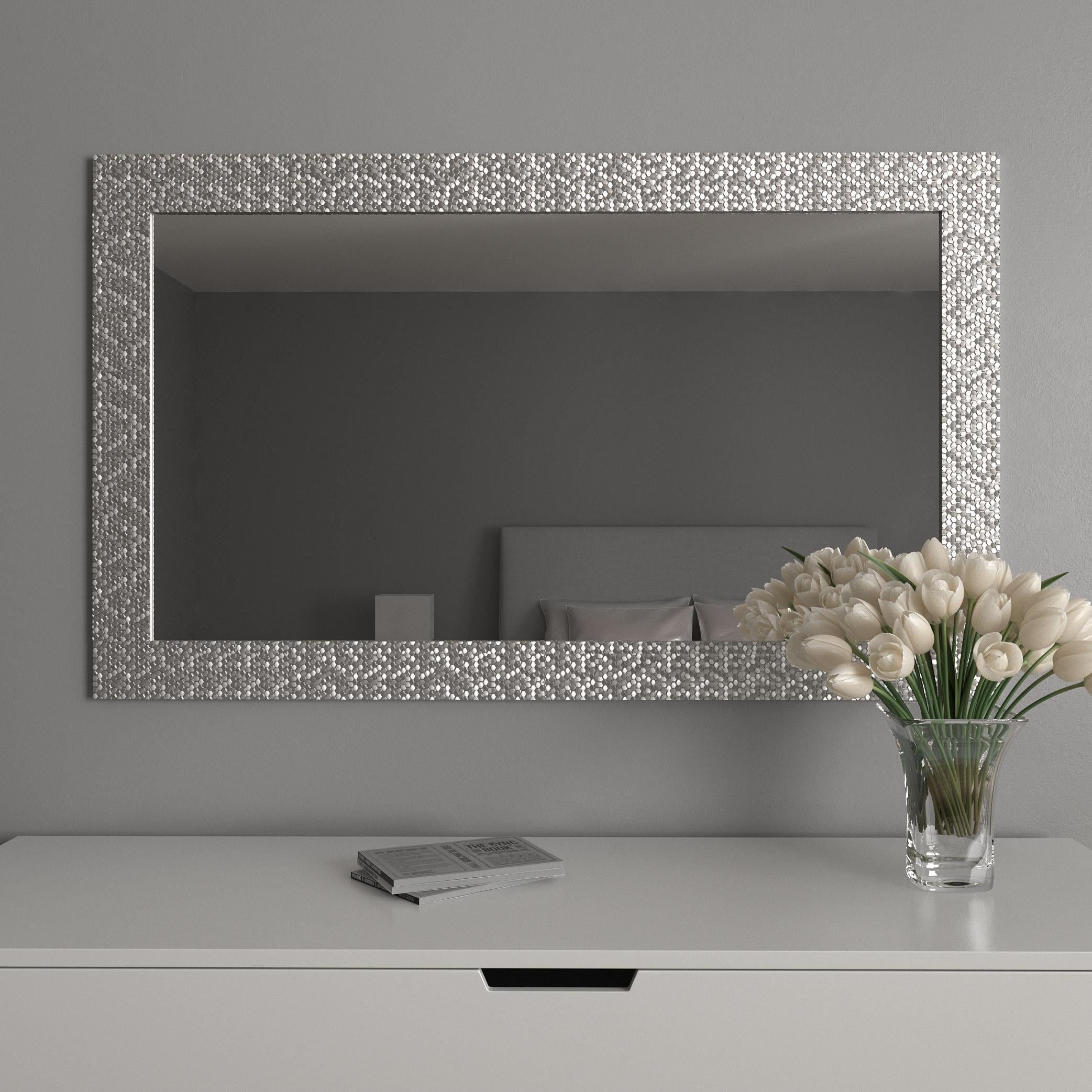 Зеркало на стену Black Mirror в багетной раме 126х76 Серебро (8518А-420)