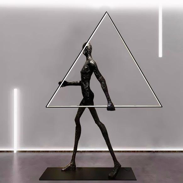Торшер LED Man Triangle (H200)