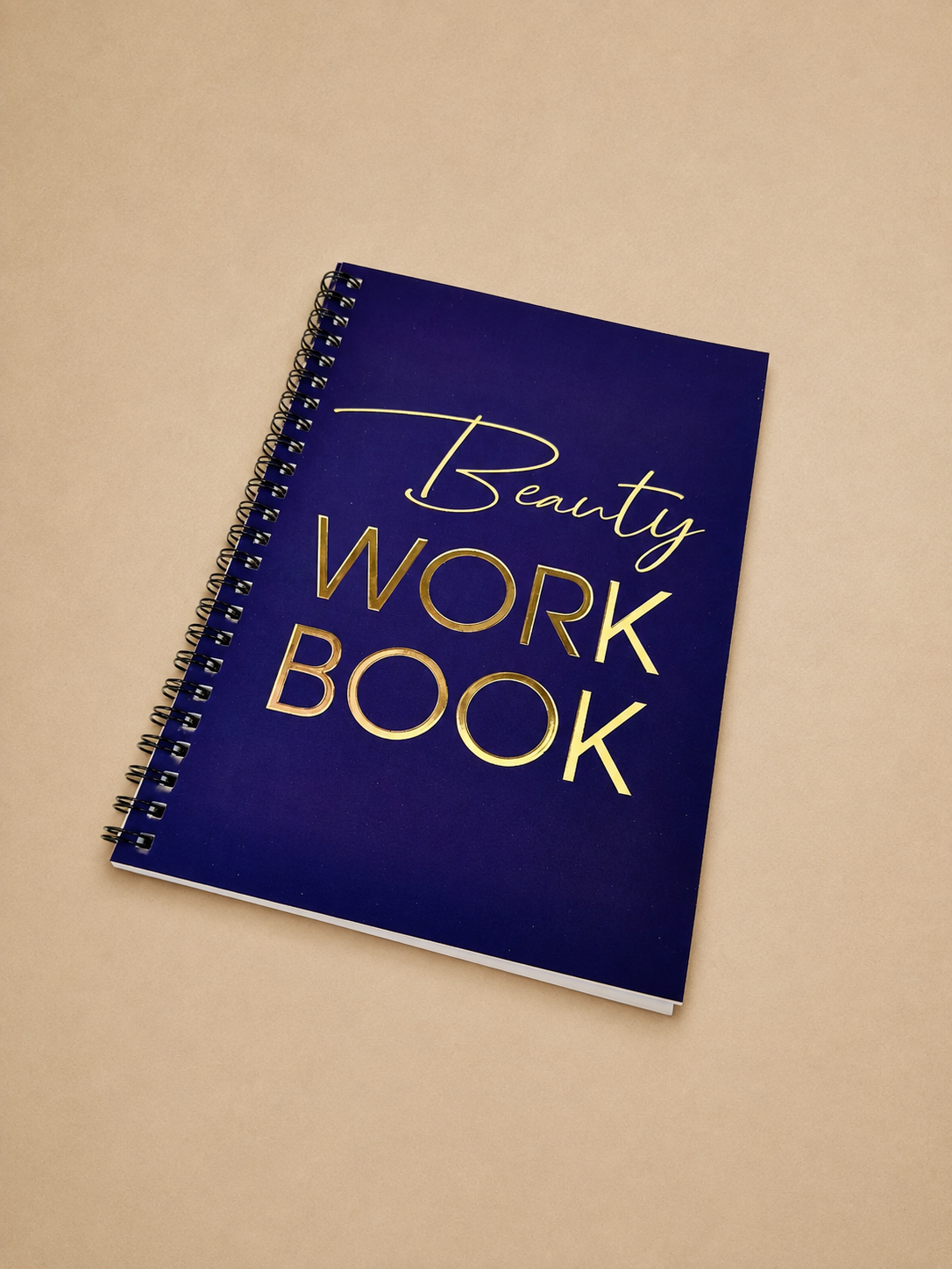 Блокнот Beauty Workbook А5 на пружине в клетку с золотой фольгой 40 листов