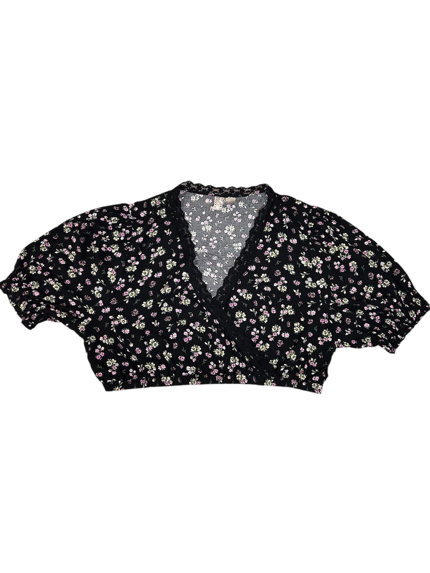 Блуза Цветы р. 50 Черный (3002252wer)