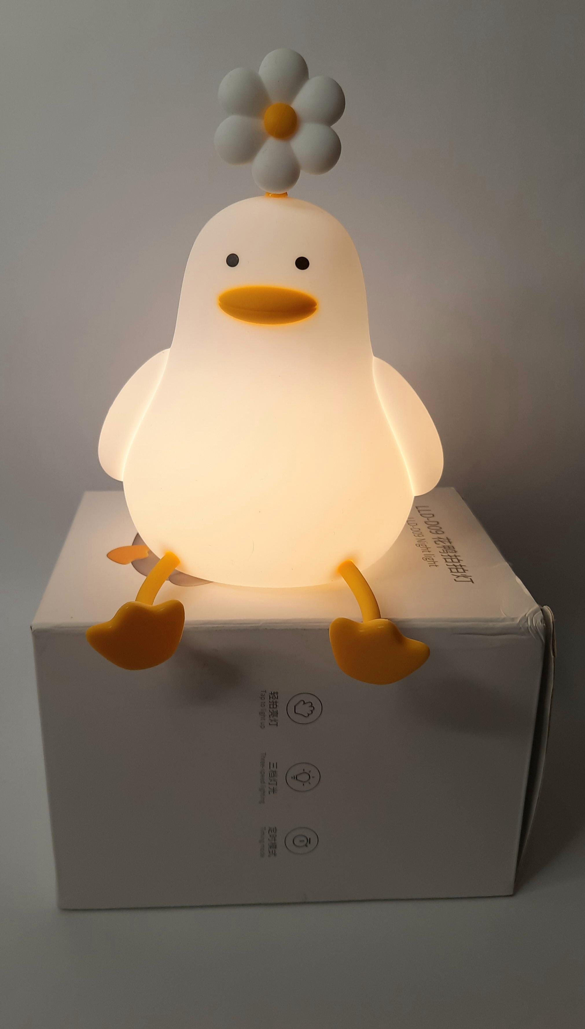 Нічник каченя з квіткою дитячий силіконовий led (kyl-8) - фото 3 Нічник каченя з квіткою дитячий силіконовий led (kyl-8) - фото 3