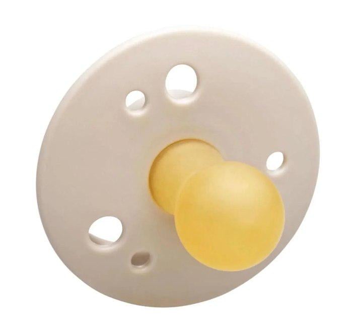 Пустушка латексна Nip Вишенька GREEN 6-18 міс. унісекс 2 шт. Бежево-молочний (141414) - фото 5 Пустушка латексна Nip Вишенька GREEN 6-18 міс. унісекс 2 шт. Бежево-молочний (141414) - фото 5