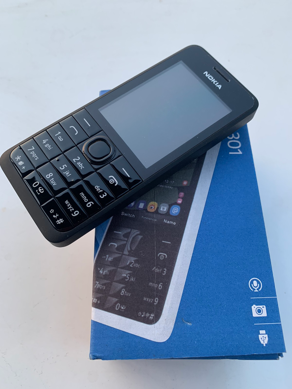 Телефон Nokia 301 1 SIM Version Чорний