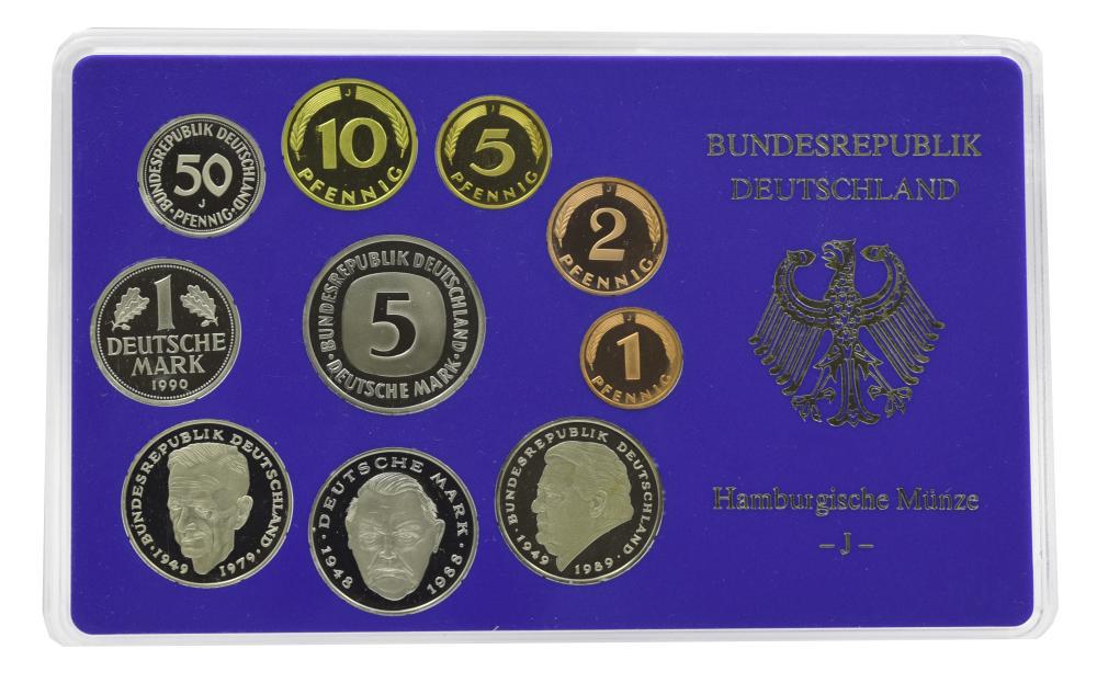 Коллекционные монеты Германия набор из 10 монет 1990 Proof J 1/2/5/10/50 пфеннигов 1/2/2/2/5 марок в сувенирной упаковке (М22738)