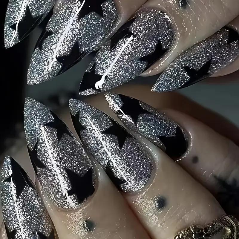 Накладні нігті Чорний Зірки мигдаль середньої довжини із клейовими пластинами 24 шт. Сріблястий (2789190679) - фото 2 Накладні нігті Чорний Зірки мигдаль середньої довжини із клейовими пластинами 24 шт. Сріблястий (2789190679) - фото 2