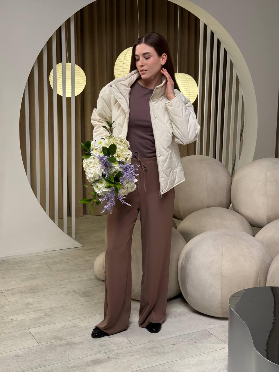 Куртка женская ЦБ-00290262 р. 48 Молочный