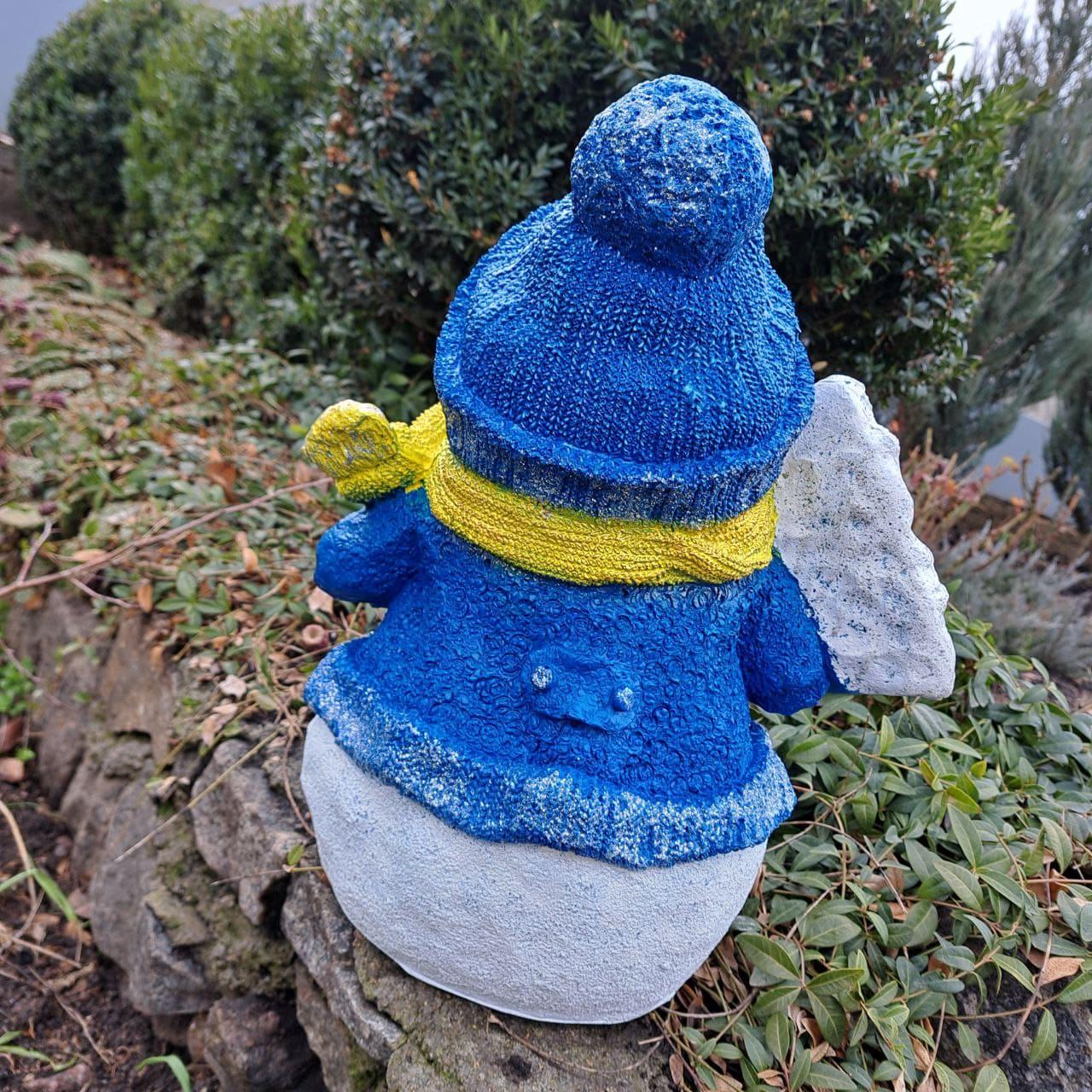 Фігура новорічна вулична Сніговик в з табличкою "Веселих Свят!" варіант 2 40х29х23 см Синій - фото 4 Фігура новорічна вулична Сніговик в з табличкою "Веселих Свят!" варіант 2 40х29х23 см Синій - фото 4