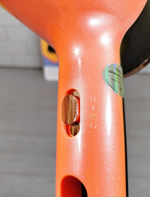 Фен Rainberg RB-2252 3 режима температуры 2 скорости (ML-04604) - фото 6 Фен Rainberg RB-2252 3 режима температуры 2 скорости (ML-04604) - фото 6