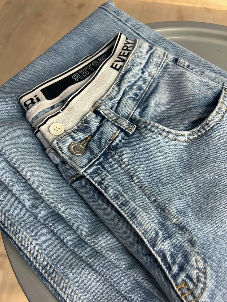 Джинсы женские I8 51896 BAGGY jeans резинка надпись широкие от бедра палаццо р. 30 Голубой (1775) - фото 8 Джинсы женские I8 51896 BAGGY jeans резинка надпись широкие от бедра палаццо р. 30 Голубой (1775) - фото 8