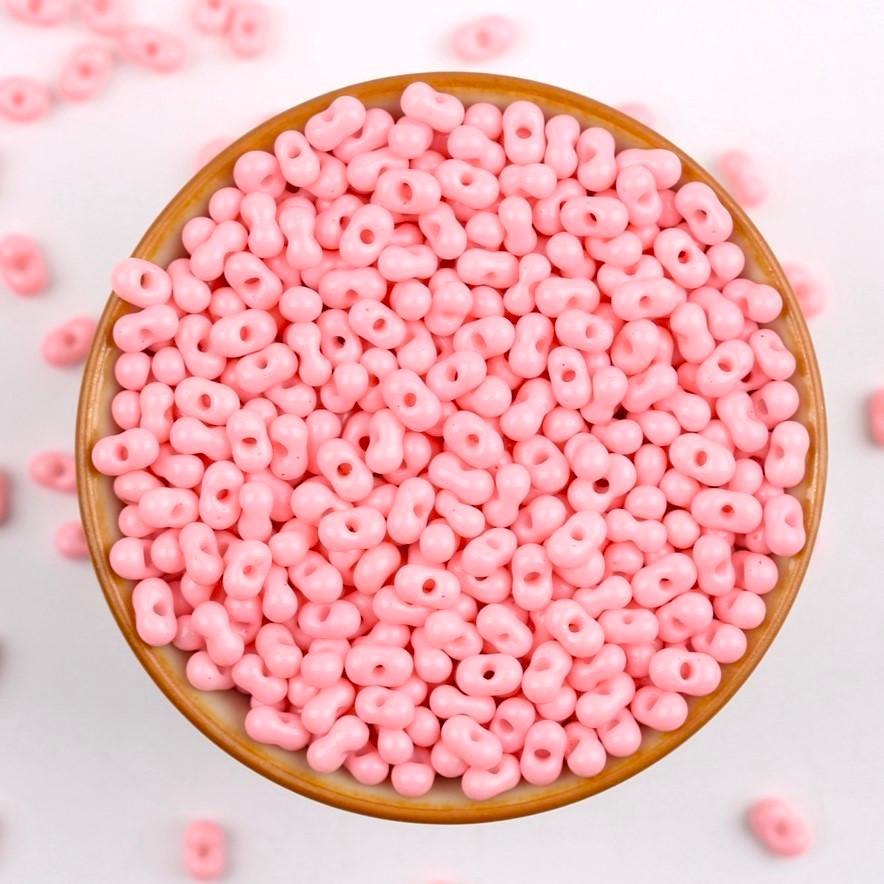Бисер стеклянный в форме арахиса FARFALLE 6х4х3,2 мм 10 г Розовый светлый (БР0604а09)