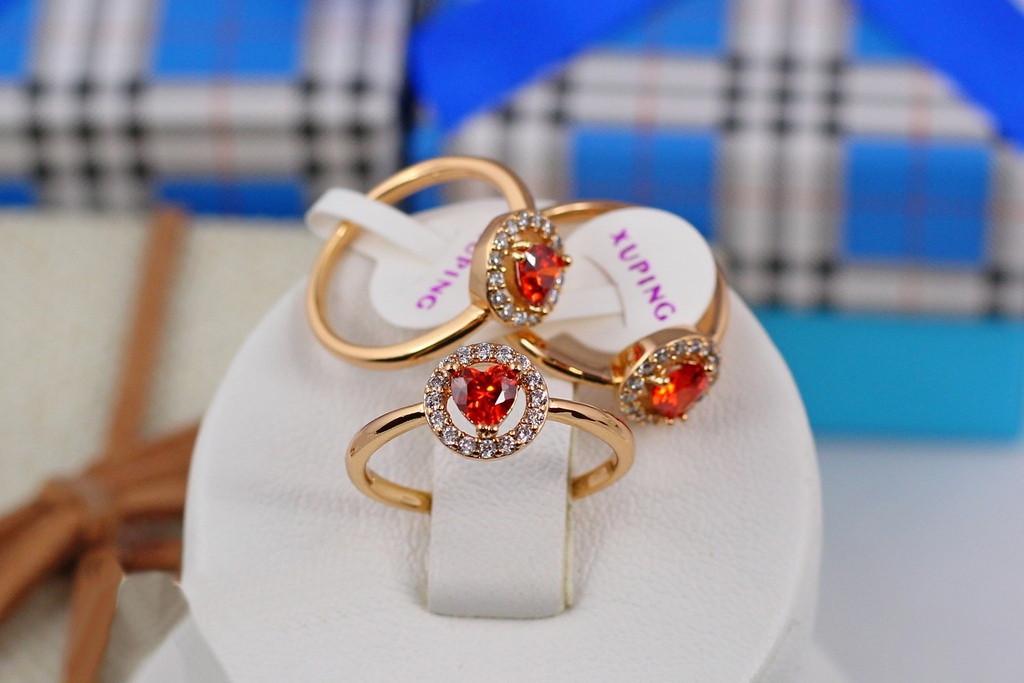 Кольцо Xuping Jewelry детское с круглым красным камнем р. 15 Золотистый (2340442728) - фото 3 Кольцо Xuping Jewelry детское с круглым красным камнем р. 15 Золотистый (2340442728) - фото 3