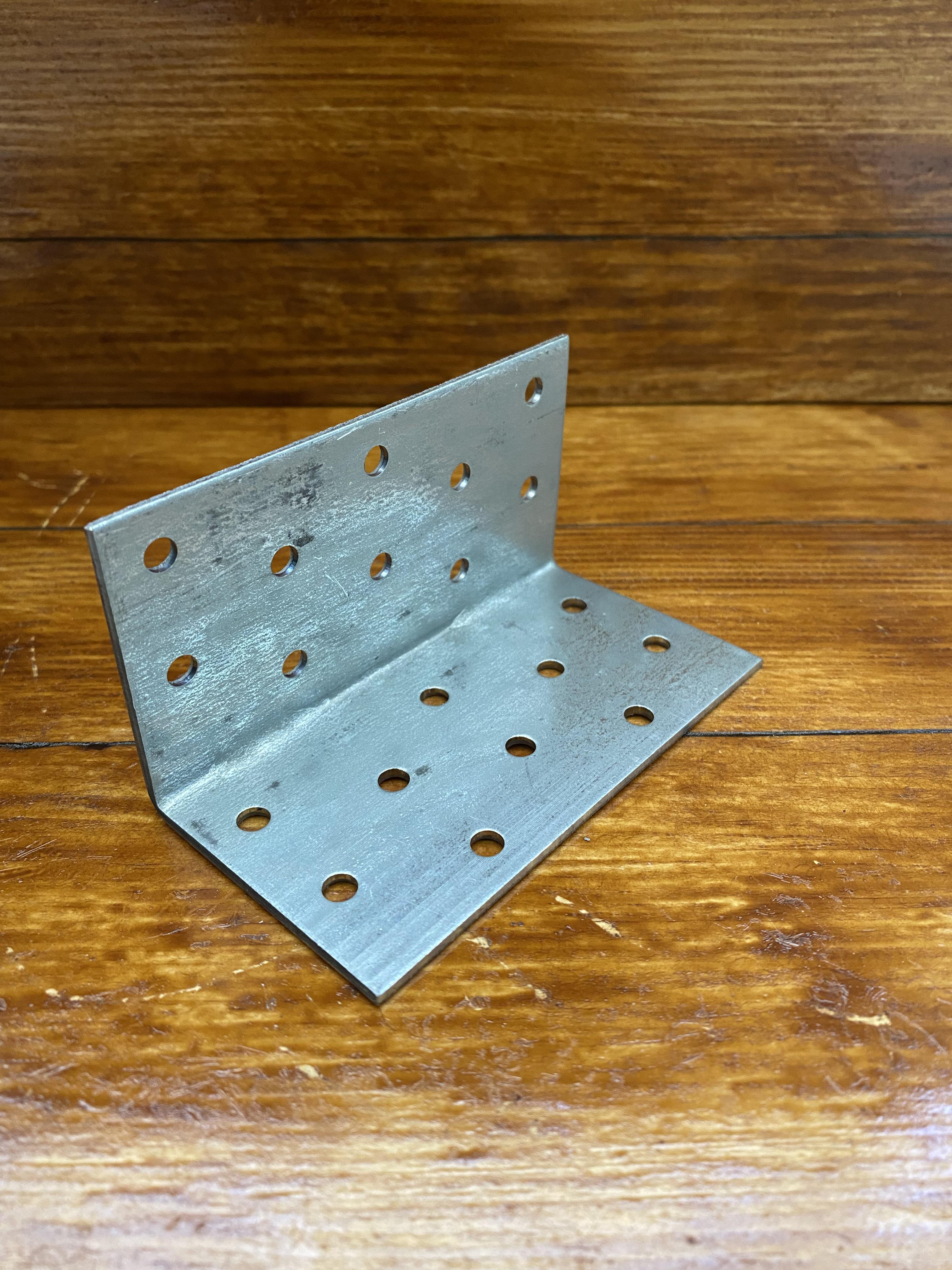 Кутник панельний 50х50х100х2 мм (МВ06)