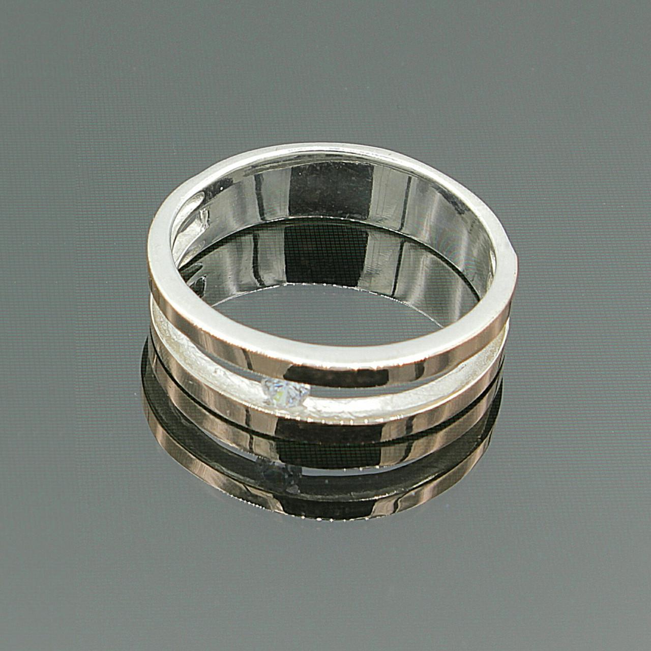 Кольцо серебряное Diva Дуэт с золотыми вставками р. 19 (025к190)