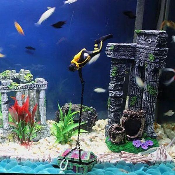 Акваріумний декор з аерацією водолаз і скриня зі скарбами M00587 - фото 7 Акваріумний декор з аерацією водолаз і скриня зі скарбами M00587 - фото 7